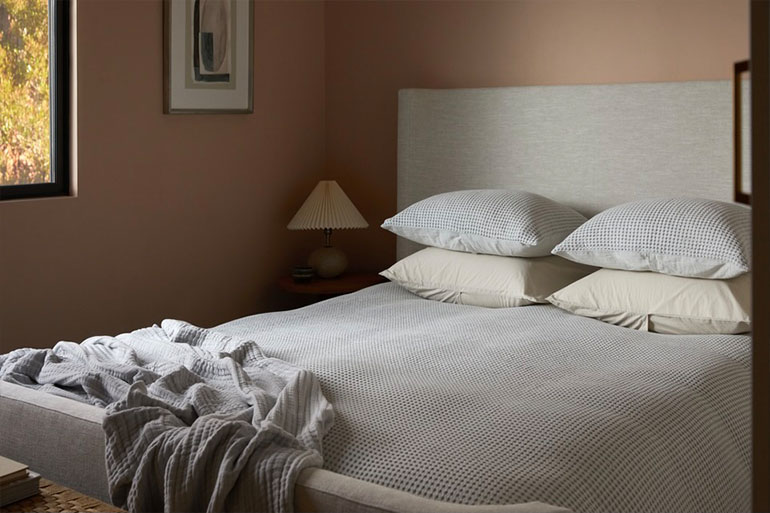 Linen vs Cotton: Know Your Bedding Like a Designer