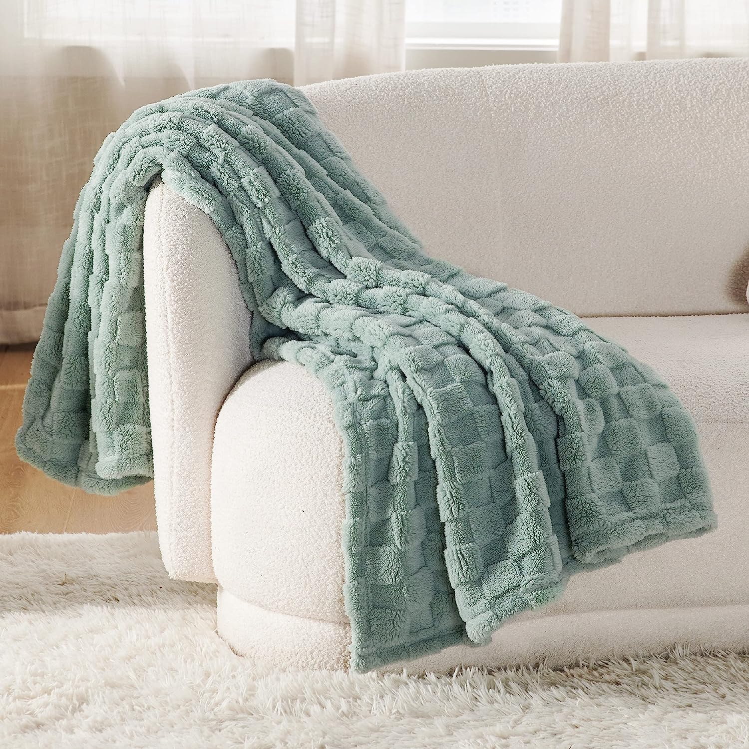 Fleece Throw Blanket for Bed - 2